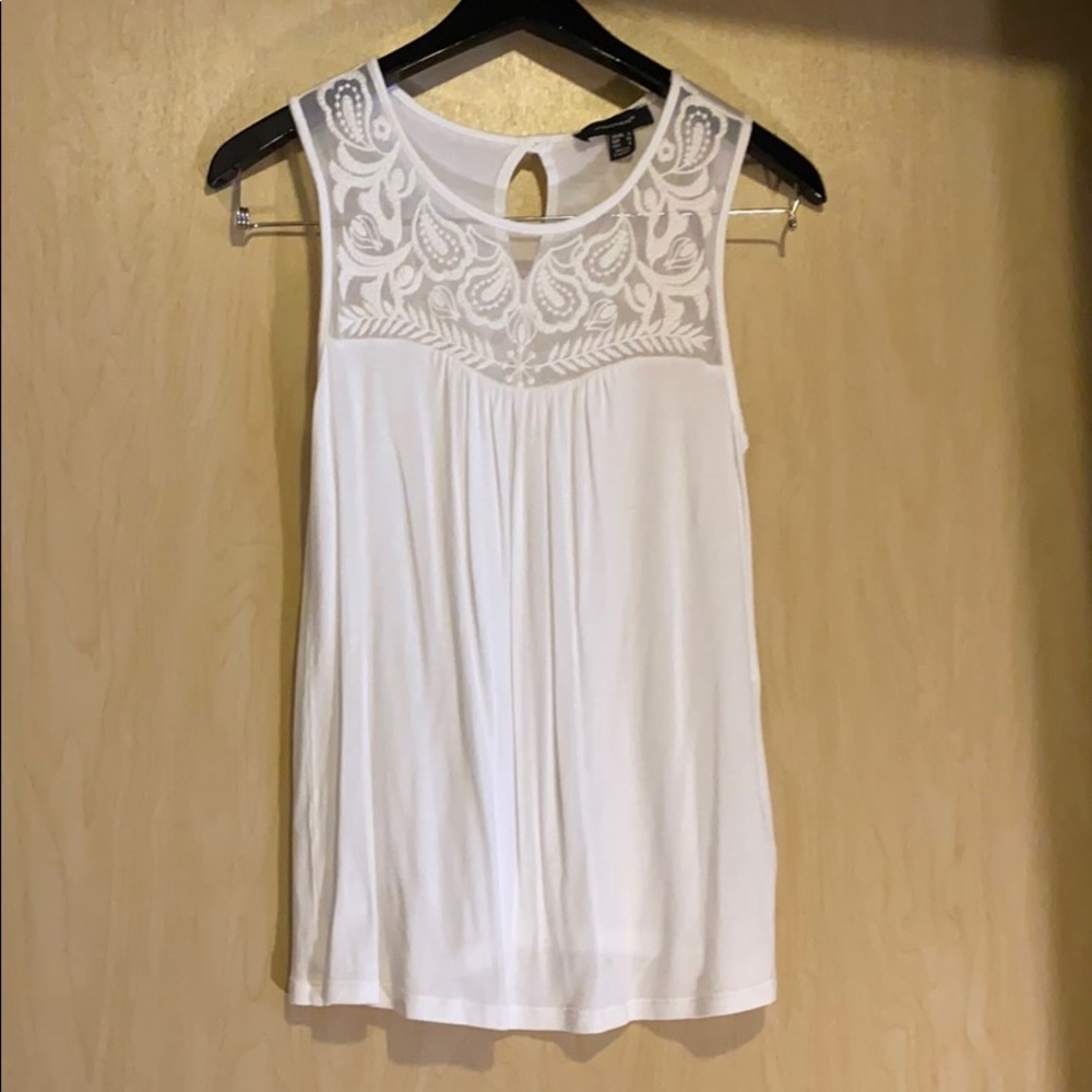 White tank with beautiful inlay design